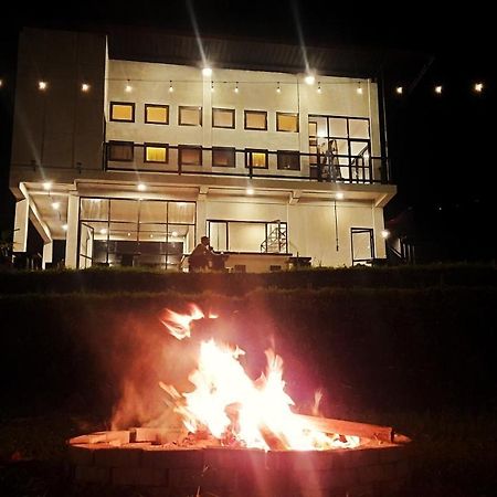 Bromo Dormitory & Cabin Exterior foto